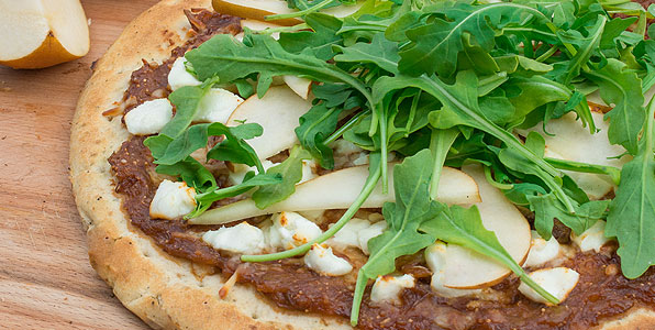 Fig, Pear, Arugula, and Goat cheese Recipe Image